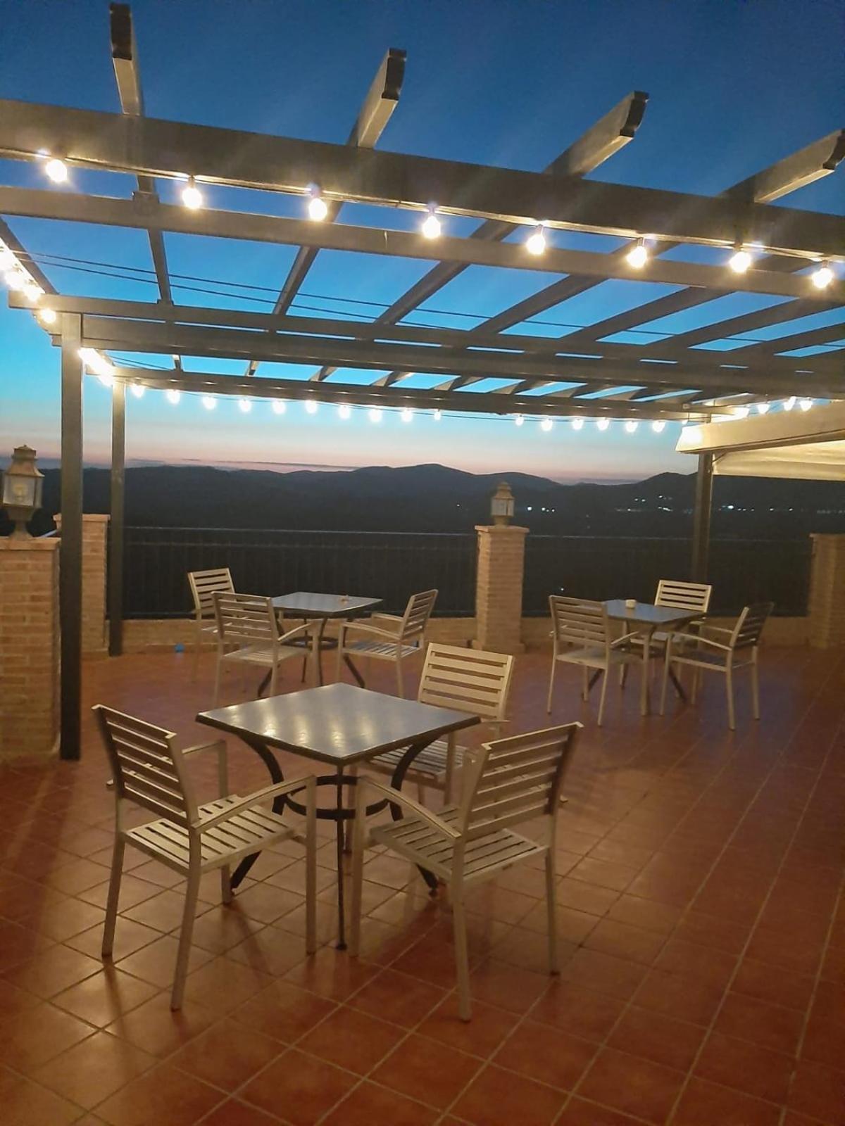 Hotel Rural Los Tadeos Zahara De La Sierra Luaran gambar